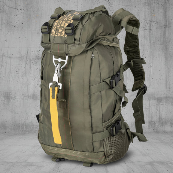 Groene Aventury parachute backpack 40L, waterdichte outdoor rugzak met meerdere opbergvakken en tactisch design